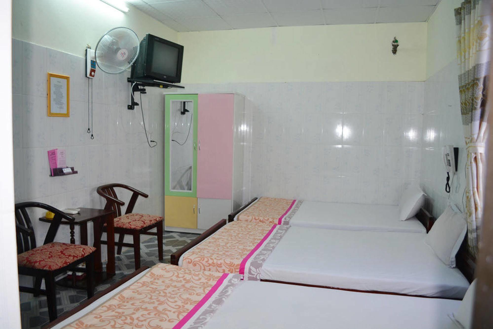 Anh Linh 1 Hotel Dong Hoi Exterior photo