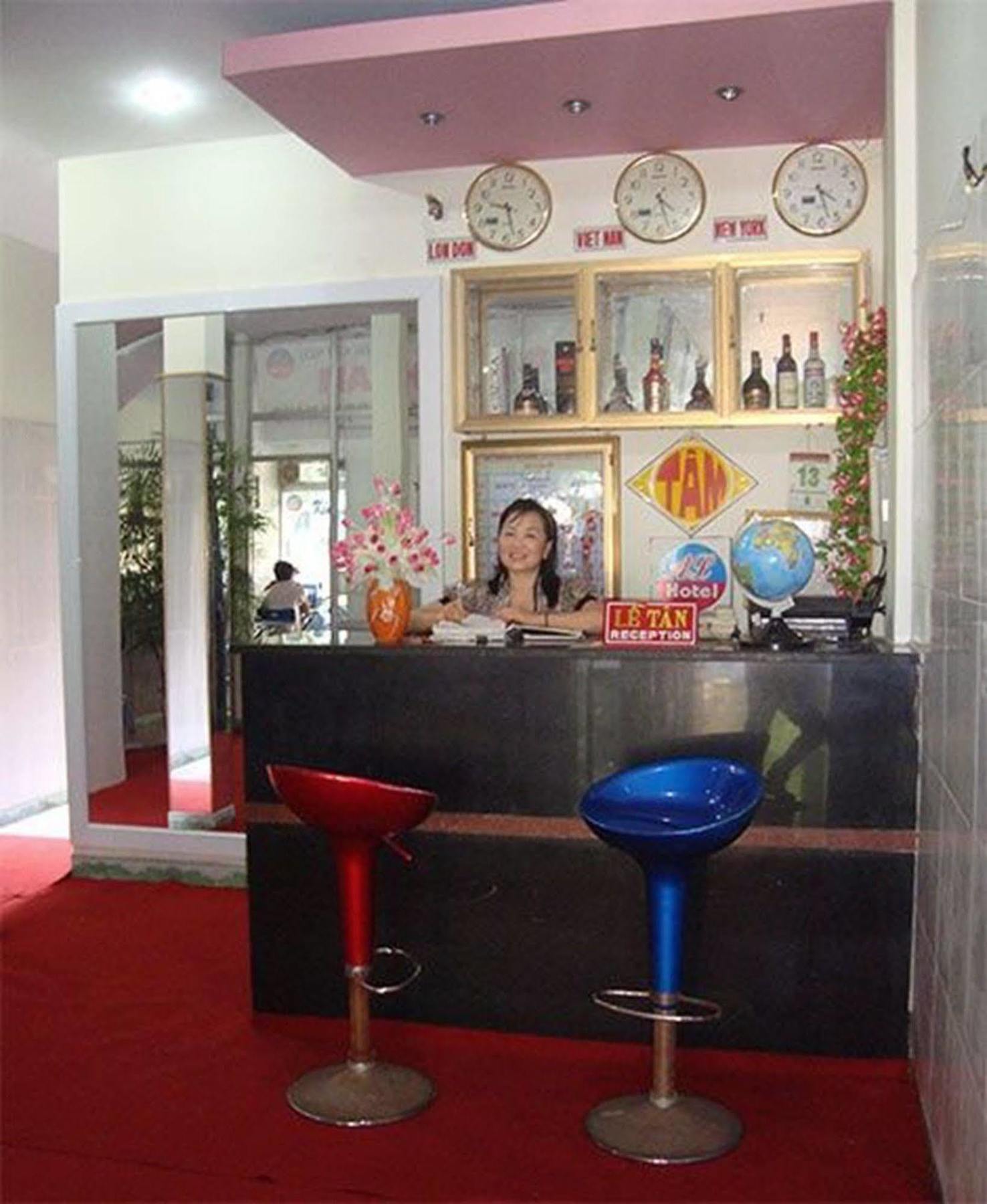 Anh Linh 1 Hotel Dong Hoi Exterior photo